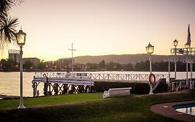 Villa del Rio Express